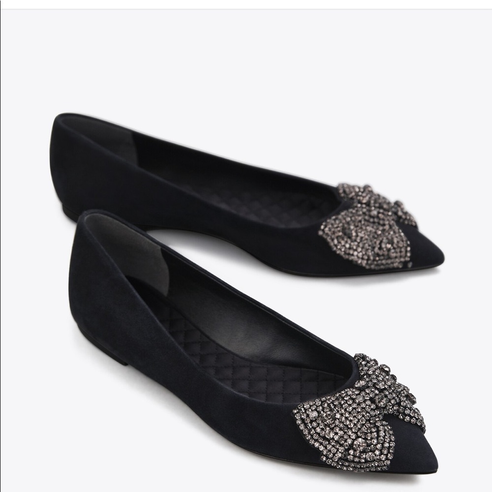 Tory Burch Sold out everywhere - gorgeous Esme Flats silver crystal bows size 8